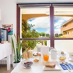 Pensión Sun&sardinia 4*